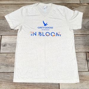 Grey Goose Essences Womens  Med t shirt